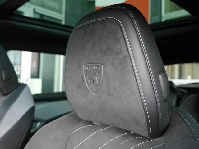 Peugeot 5008 1.2 Hybrid 136 GT 2026 Hybride Benzine 11