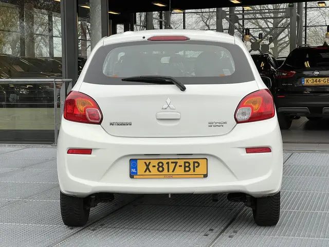 Mitsubishi Space Star 1.0 Cool+ 2020 Benzine 16