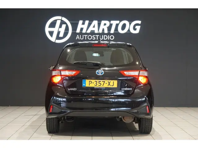 Toyota Yaris 1.5 Hybrid Active 2019 Hybride Benzine 6