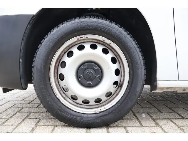 Opel Combo 1.5D L2H1 Edition 2021 Diesel 17