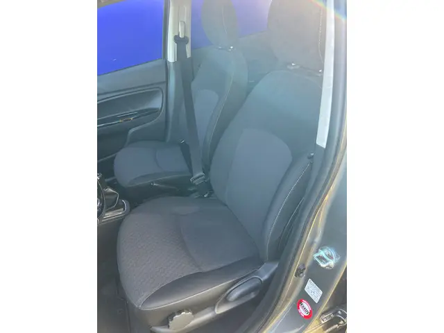 Mitsubishi Space Star 1.0 Intense 2018 Benzine 10