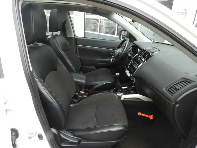 Citroën C4 Aircross 1.6 Exclusive 2013 Benzine 18