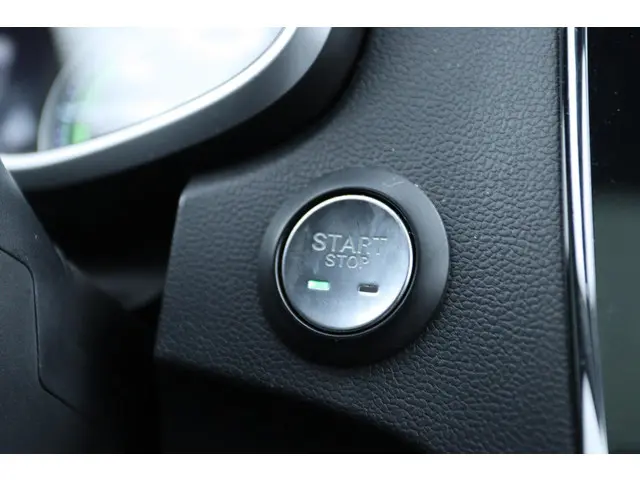 MG ZS EV MG LUXURY 45KWH 2021 Elektrisch 32