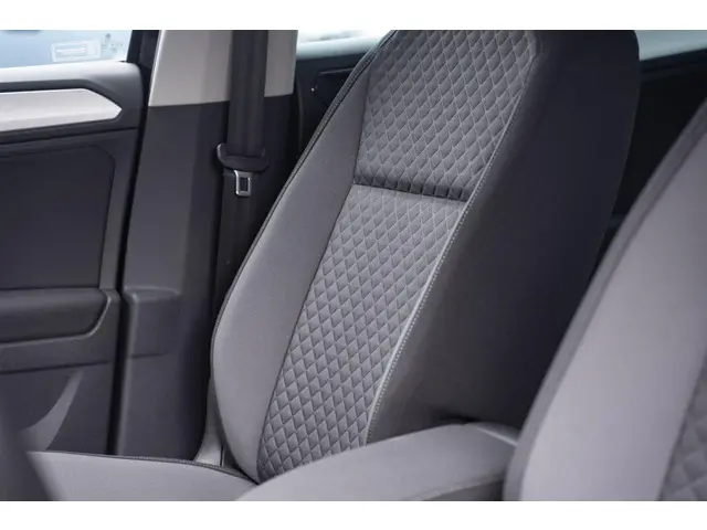 Volkswagen Tiguan 1.4 TSI 125pk Comfortline 2018 Benzine 30