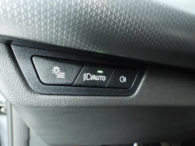 BMW X2 sDrive 20i 2026 Benzine 24