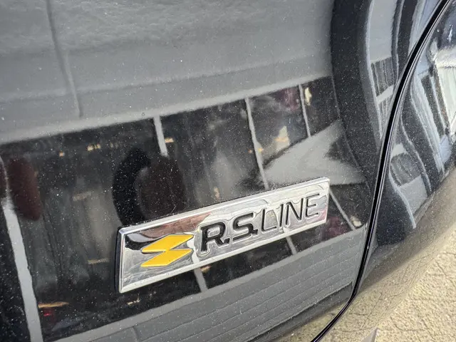Renault Captur 1.3 mild hybrid 160 R.S. Line 2022 Benzine 8