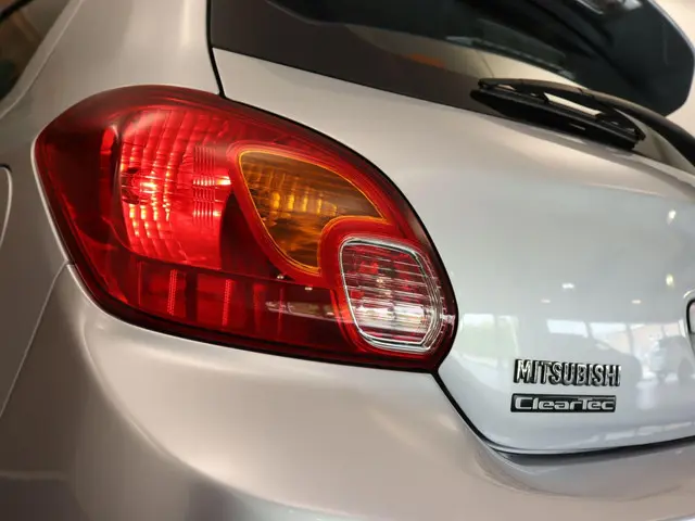 Mitsubishi Space Star 1.0 Cool+ 2019 Benzine 13
