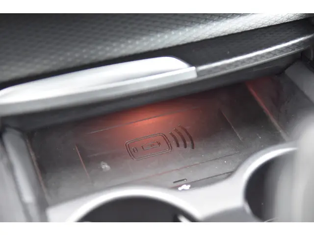 BMW 5 Serie 530i High Executive 2021 Benzine 21