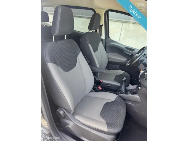 Ford Tourneo Courier 1.0 Titanium 2016 Benzine 6
