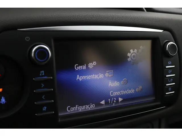 Toyota Yaris 1.5 Hybrid Aspiration 2017 Hybride Benzine 44