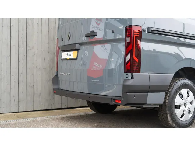 Renault Master T35 2.0 dCi 150 L2H2 Extra 2024 Diesel 15