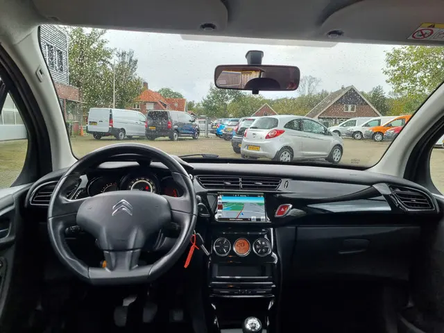 Citroën C3 1.2 PureTech Business 2016 Benzine 16