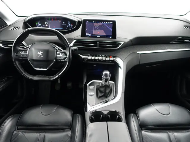 Peugeot 5008 1.2 PureTech Premium GT Line- 2018 Benzine 7