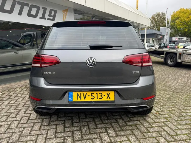 Volkswagen Golf 1.0 TSI Comfortline 2017 Benzine 12