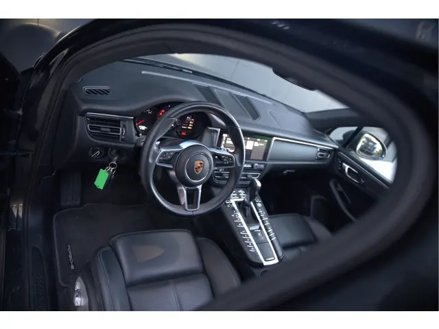 Porsche Macan 2.0 2019 Benzine 4
