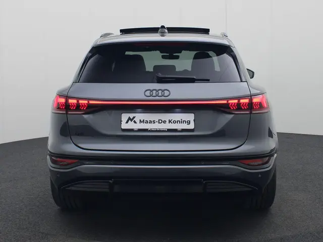 Audi Q6 e-tron S edition 286 PK 2026 Elektrisch 3
