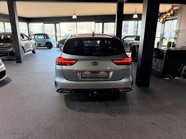 Kia Ceed 1.4 T-GDi GT-PlusLine 2020 Benzine 33