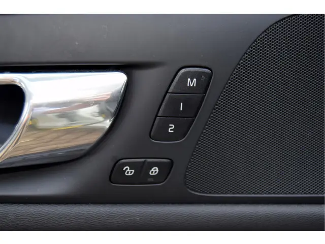 Volvo V60 2.0 T4 R-Design Automaat 2020 Benzine 43