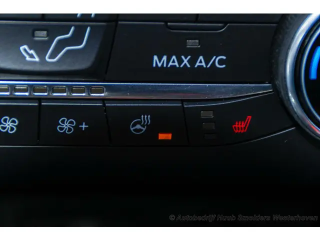 Ford Kuga 2.5 PHEV e-CVT ST-Line X 2022 Hybride Benzine 57