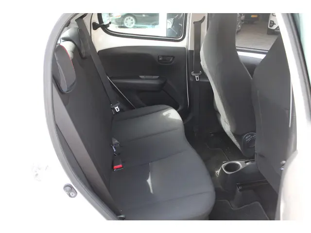 Peugeot 108 1.0 e-VTi Active PACK PREMIUM 2016 Benzine 21