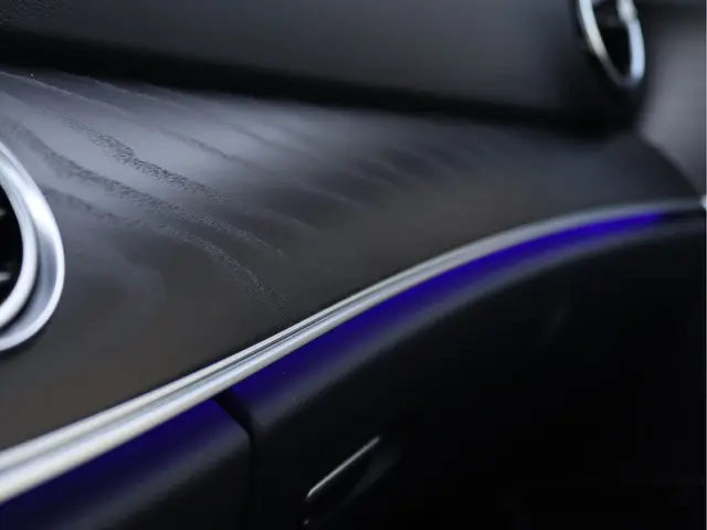Mercedes-Benz E-Klasse 200 Luxury 2022 Hybride Benzine 82