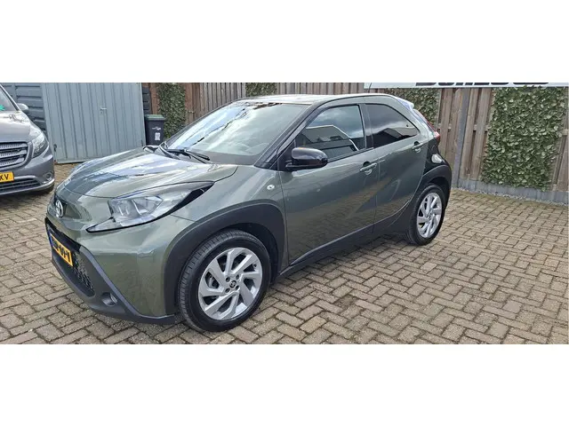 Toyota Aygo X 1.0 VVT-i S-CVT Envy AUTOMAAT 2022 Benzine 6