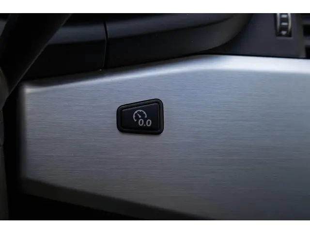 Audi A4 Avant 45 TFSI quattro edition one 2020 Benzine 25