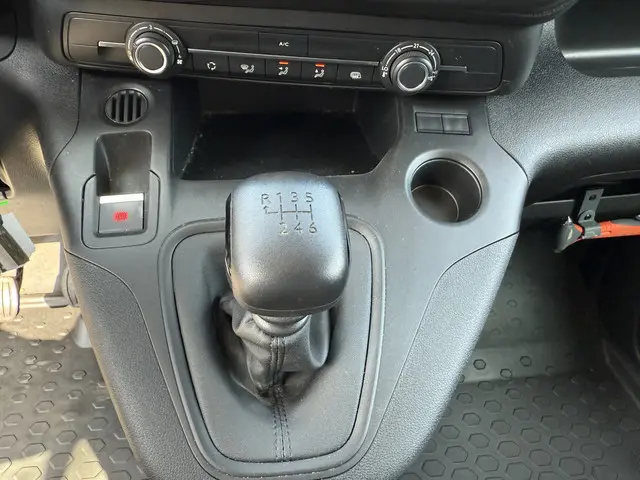 Citroën Berlingo 1.5 BlueHDI 102PK EURO6 2022 Diesel 31