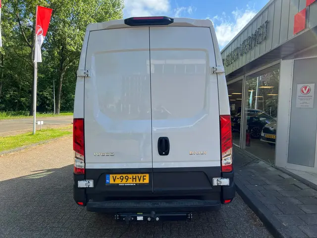 Iveco Daily 35S21 L2H2 3.0L 210PK Automaat 2024 Diesel 4