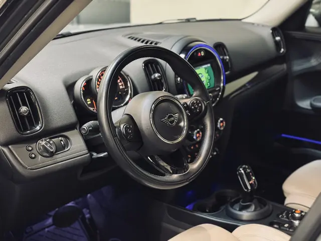 MINI Countryman Mini 1.5 One D 2018 Diesel 13