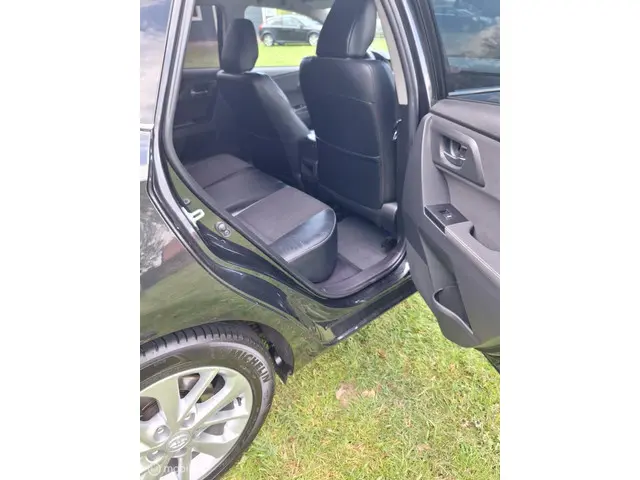 Toyota Auris 1.6 Aspiration 2014 Benzine 12