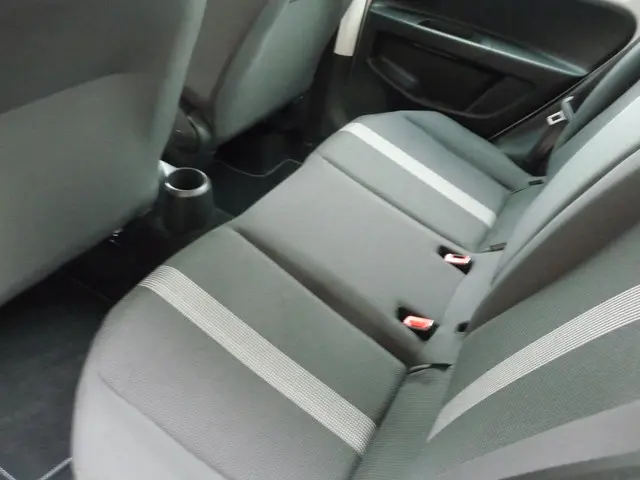 Volkswagen up! 1.0 BMT high up! 2019 Benzine 14