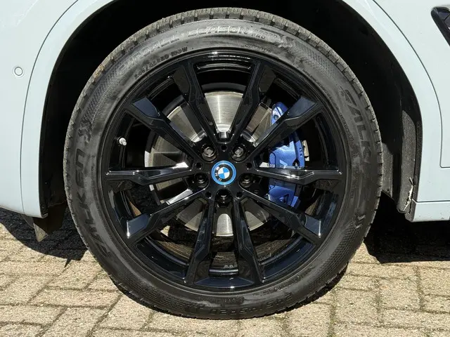 BMW X3 xDrive30e 2023 Hybride Benzine 14