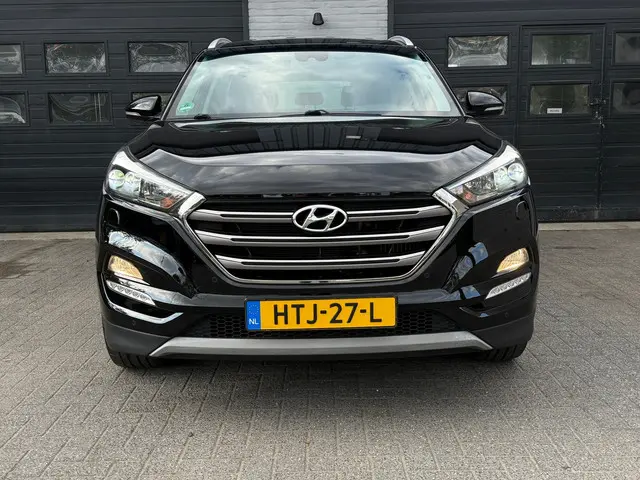 Hyundai Tucson 1.6 T-GDi Comfort 4WD 2017 Benzine 2
