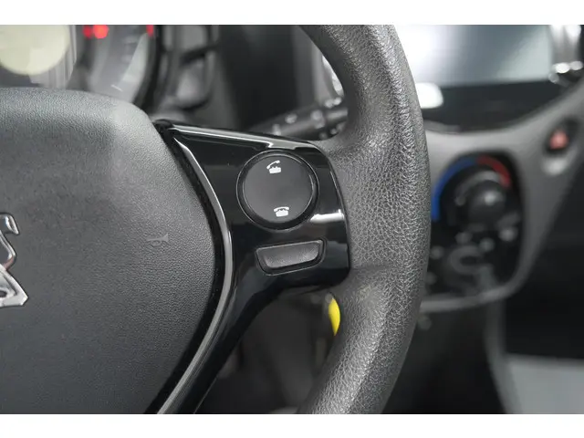 Peugeot 108 1.0 e-VTi Active TOP! 2019 Benzine 37