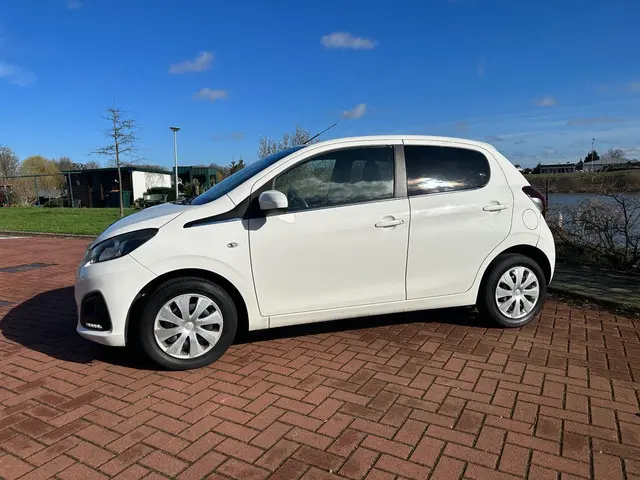 Peugeot 108 3
