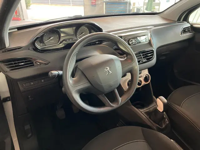 Peugeot 208 1.2 PureTech Like VERKOCHT 2018 Benzine 10