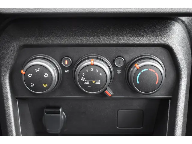 Dacia Sandero Stepway TCe 110 Expression 2024 Benzine 16