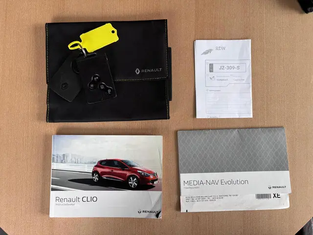 Renault Clio 0.9 TCe Eco2 Limited 2016 Benzine 36