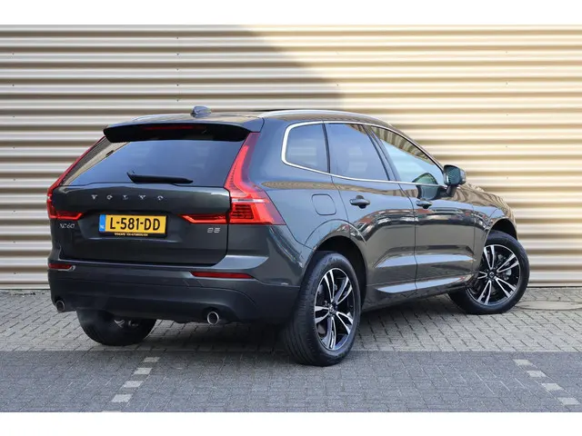 Volvo XC60 B5 Momentum Exclusive 2021 Benzine 27