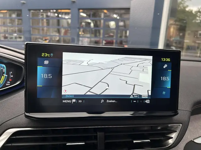 Peugeot 3008 1.6 HYbrid 225 GT 2023 Hybride Benzine 9