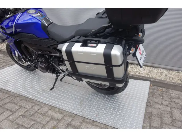 Yamaha TRACER 900 ABS 2017 Benzine 34