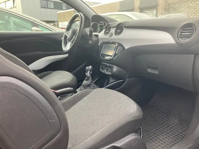 Opel ADAM 1.4 Bi-Fuel Jam 2014 Benzine 10