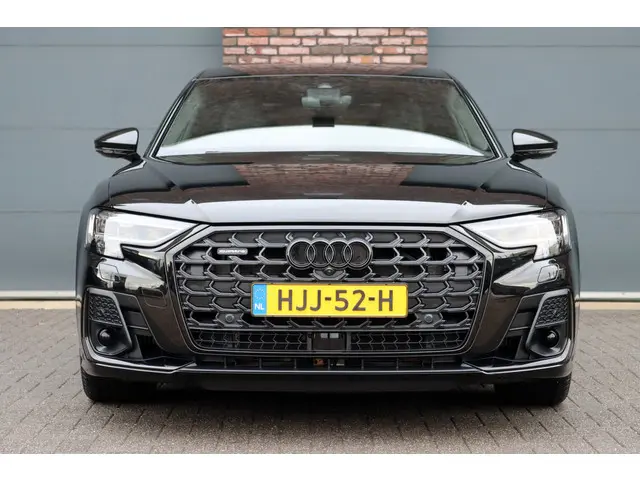 Audi A8 60 TFSI e Quattro S-Line | 2023 Hybride Benzine 13