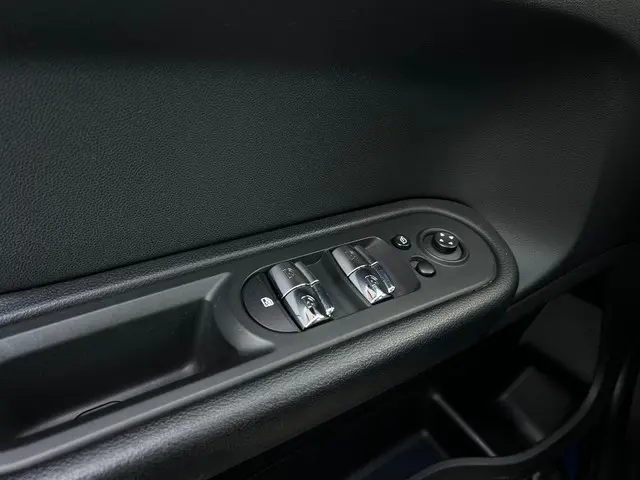 MINI Countryman Mini 1.5 Cooper 2017 Benzine 17