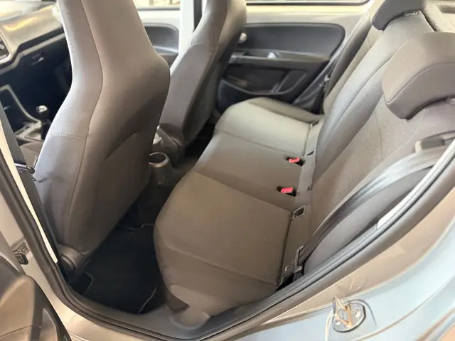 Volkswagen up! 1.0 2022 Benzine 8