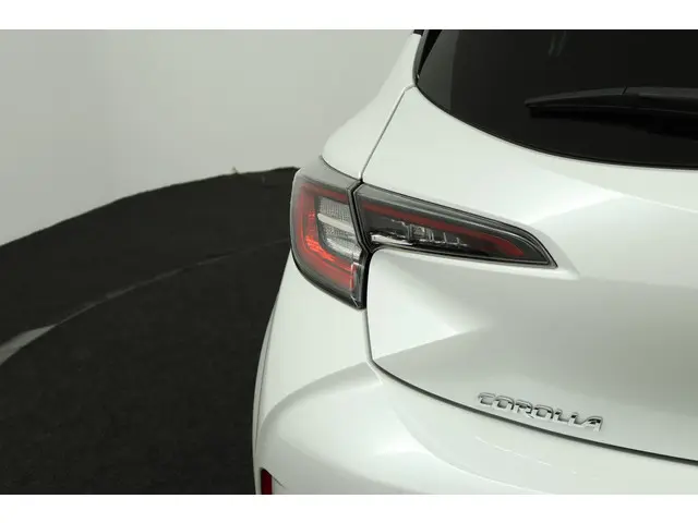 Toyota Corolla 1.8 Hybrid GR-Sport 2022 Hybride Benzine 38