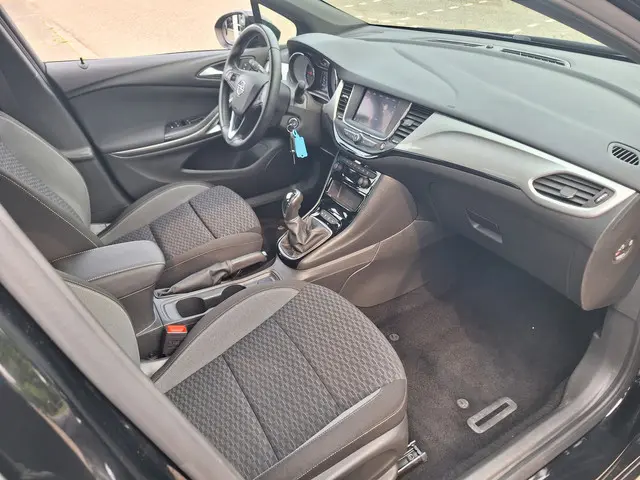 Opel Astra 1.2 Edition 130PK 2021 Benzine 13