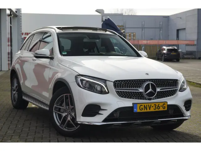 Mercedes-Benz GLC 220 d 4MATIC | AMG LINE | PANO 2017 Diesel 3