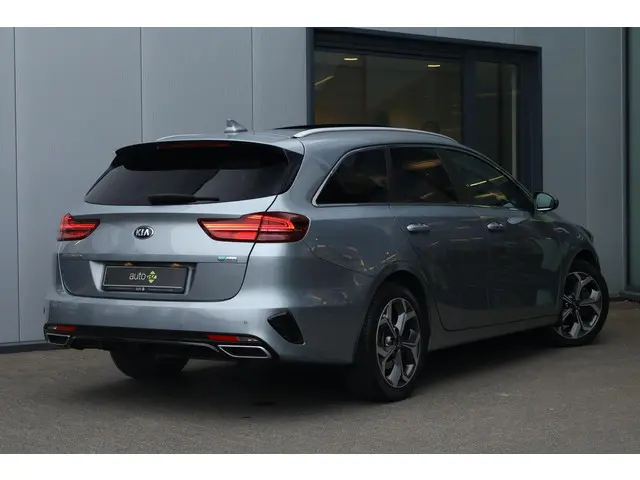 Kia cee'd 1.6 GDI PHEV DynamicLine 2020 Hybride Benzine 8